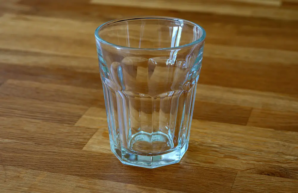 How To Clean Drinking Glass