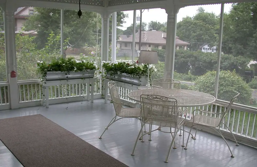 7 Ways to Create a Comfortable Porch and Patio That You Will Never Want to Leave
